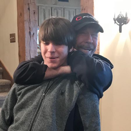 Dakota Alan Norris and his father Chuck Norris took a picture together